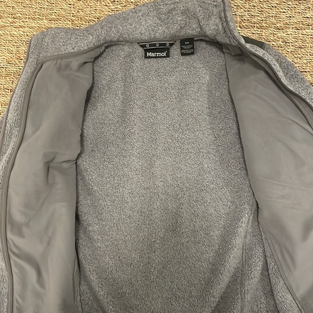 Marmot gray size small jacket - Picture 3 of 4